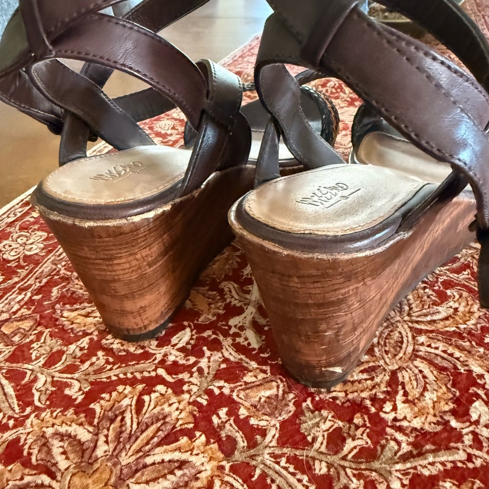Brown and Orange Woven Sandals - Picture 3 of 9